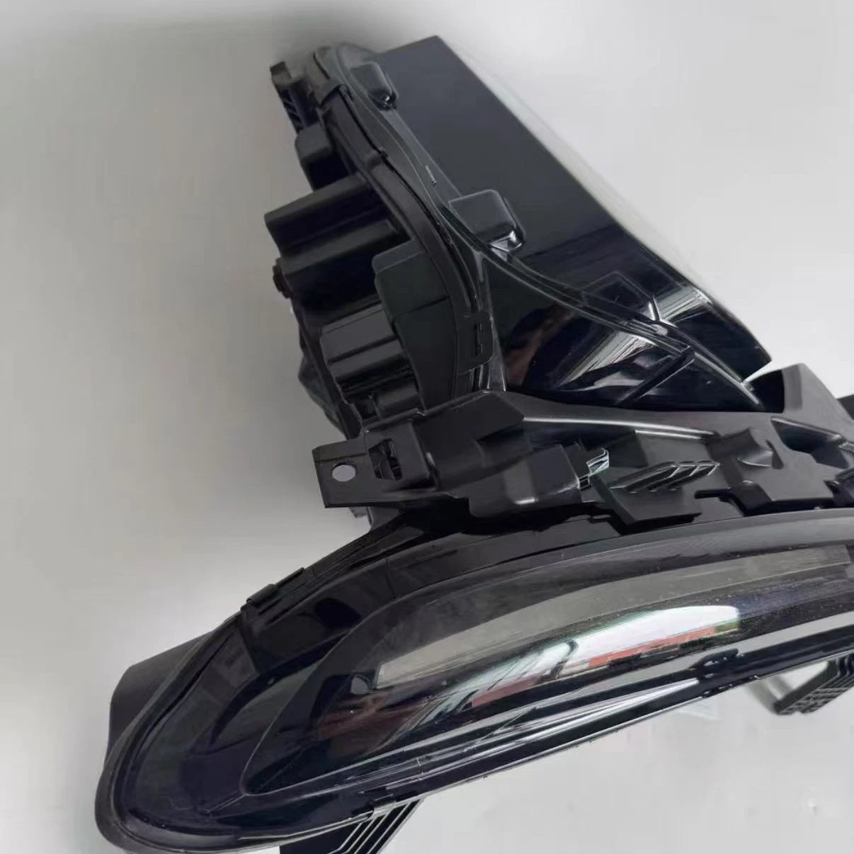 New OEM Hot Sale Factory Quality Auto Spare Parts Left Headlight for NIO ET7 OE P0220714AL